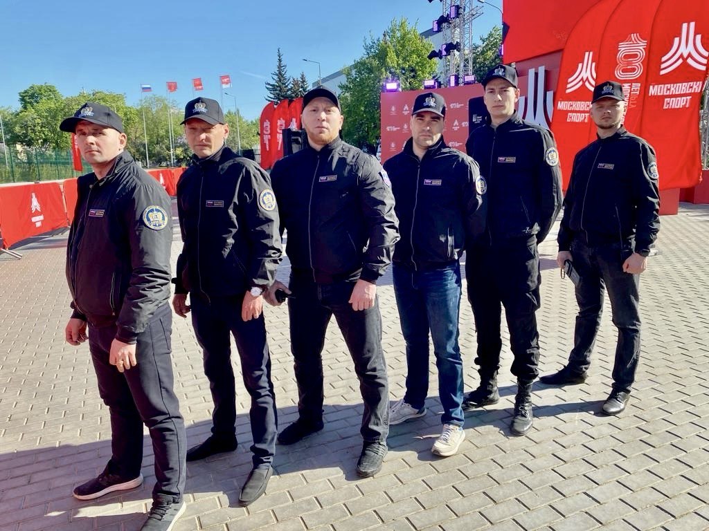 Сотрудники Кедр на объекте